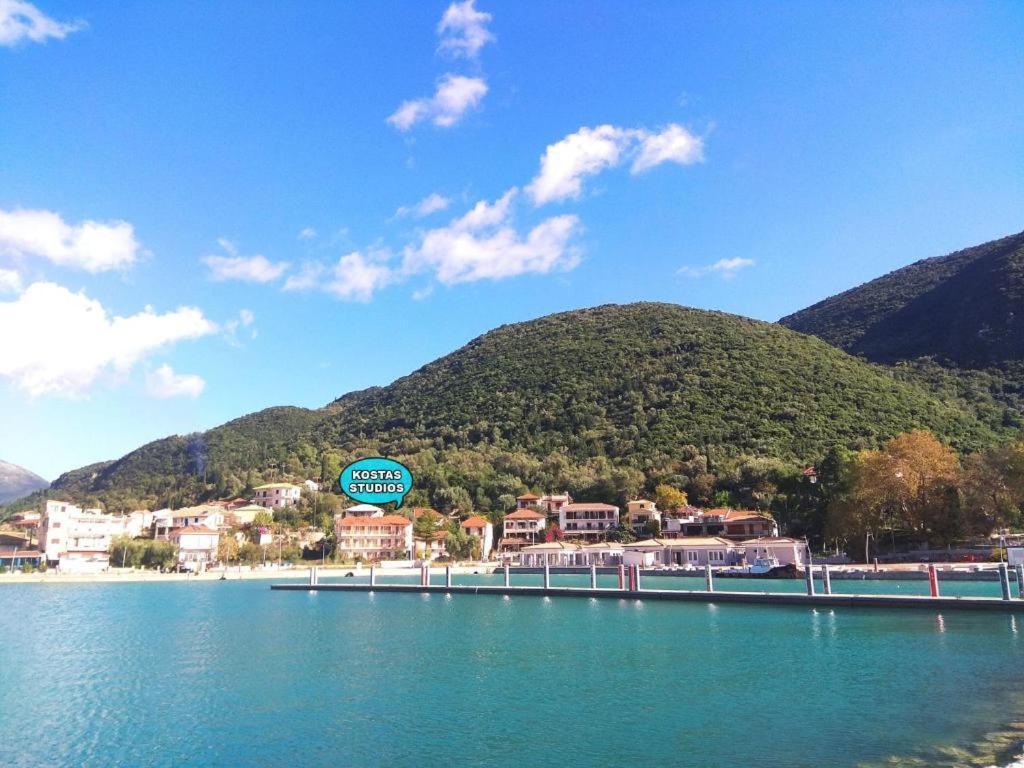 Kostas Studios II Vasiliki  Luaran gambar